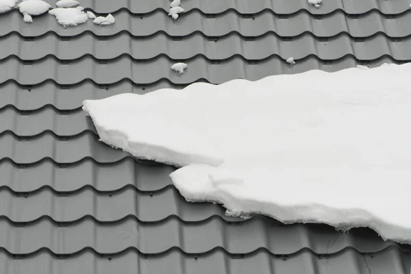 Metal Tiling Roof Winter Season Covered Snow Background Texture Close — Stock Photo, Image