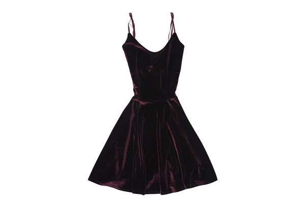 Bordo kadife elbise düz yatıyordu. Moda kavramı. Beyaz arka plan üzerinde izole