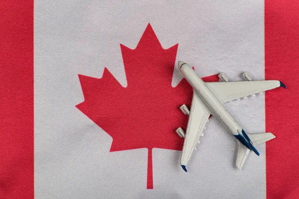 Bandera Canadá Modelo Avión Vuelos Canadá Después Cuarentena Reanudación Vuelos — Foto de Stock