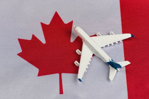 Bandera Canadá Modelo Avión Vuelos Canadá Después Cuarentena Reanudación Vuelos — Foto de Stock