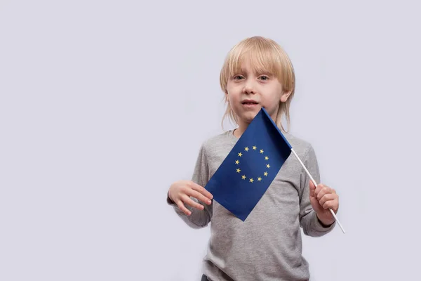 Pensive Boy Holding Flag European Union Traveling Children Europe — Stock Photo, Image