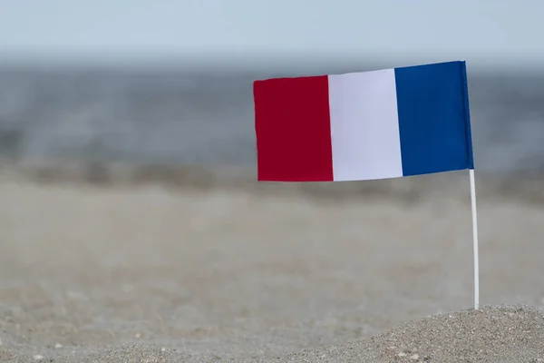 Nationale Vlag Van Frankrijk Zee Achtergrond Vakantie Frankrijk Driekleur Vlag — Stockfoto