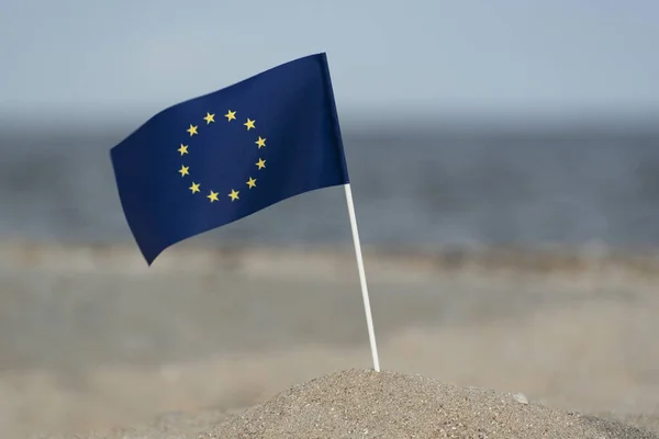 Bandeira Sobre Fundo Marinho Férias Verão Europa — Fotografia de Stock