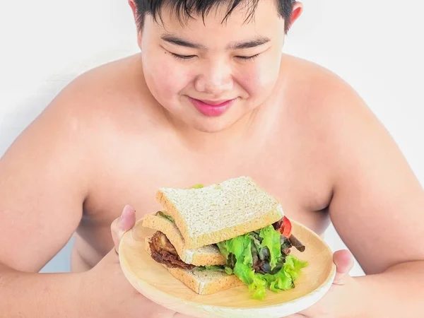 Junge Schaut Glücklich Auf Sandwich — Stockfoto