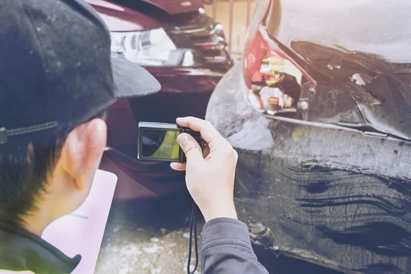 Agente Seguros Que Trabaja Proceso Reclamación Accidente Coche — Foto de Stock