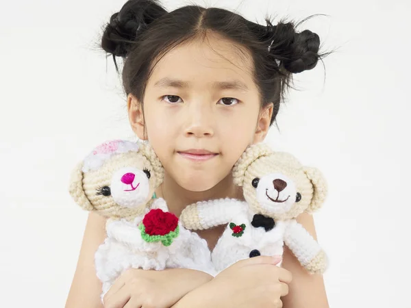 Adorável Asiático Criança Jogar Casamento Urso Bonecas — Fotografia de Stock