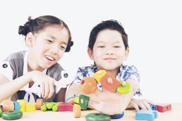 Foto Stile Vintage Blocchi Legno Colorati Simpatici Bambini Asiatici — Foto Stock