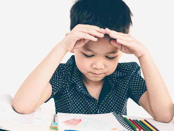 Photo Style Vintage Pensée Enfant Regardant Livre Devoirs — Photo