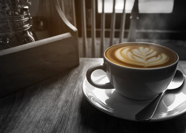 Xícara Café Quente Com Janela Luz Manhã Quente Tom Preto — Fotografia de Stock