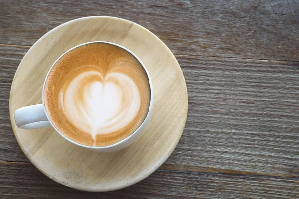 Vintage Gorącej Kawy Kubek Ładne Latte Art Dekoracje Stary Stół — Zdjęcie stockowe