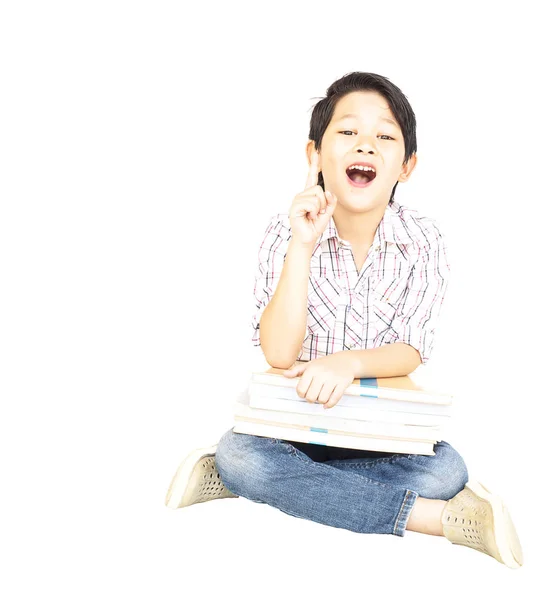 Сім Річний Азіатських Хлопчика Читання Книги Ізольовані Шпалерами Білого Кольору — стокове фото