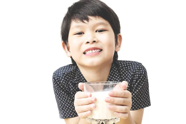 Asiático Chico Bebiendo Vaso Leche Sobre Blanco Fondo — Foto de Stock