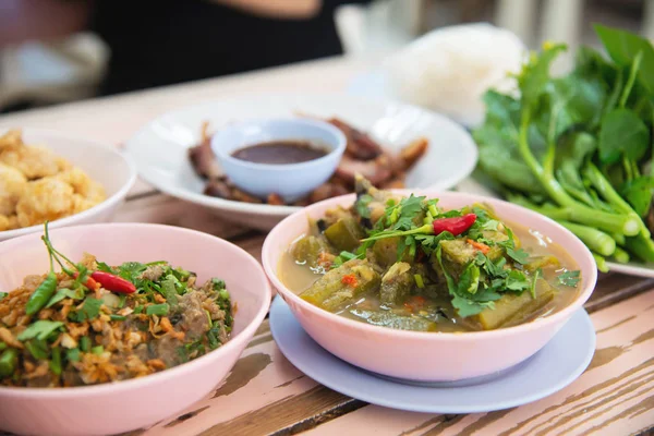 Tradycyjny Lokalny Tajski Posiłek Stylu Kuchni Lokalna Koncepcja Tajskiej Żywności — Zdjęcie stockowe
