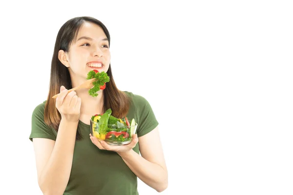 Senhora Feliz Gosta Comer Salada Legumes Sobre Fundo Espaço Cópia — Fotografia de Stock