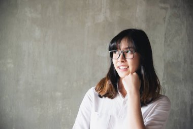 Lovely Asya genç bayan portriat - mutlu kadın yaşam tarzı kavramı 