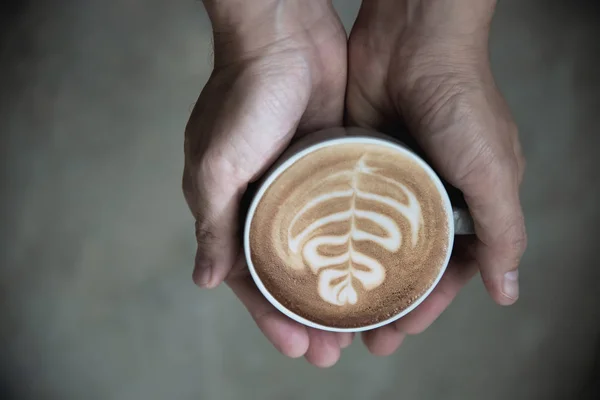 Ręczne Trzymanie Gorącej Filiżanki Kawy Ludzie Koncepcją Kawy Tła — Zdjęcie stockowe
