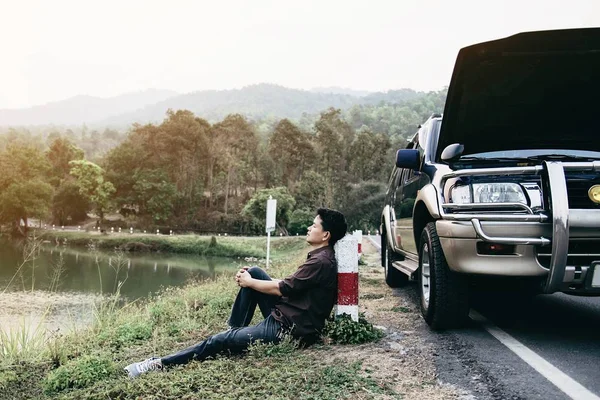 Adam Yerel Bir Yol Chiang Mai Tayland Bir Araba Motoru — Stok fotoğraf