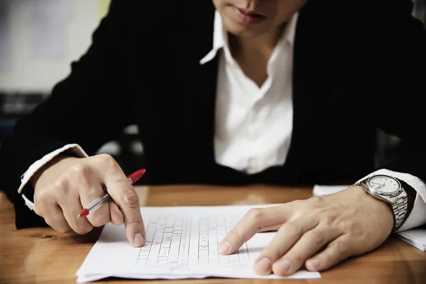 Istruttore Controllo Scelte Multiple Esame Foglio Risposta Persone Istruzione Che — Foto Stock