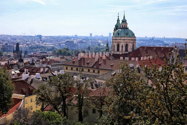 Prag-Lillsidan-katedralen från ovan — Stockfoto