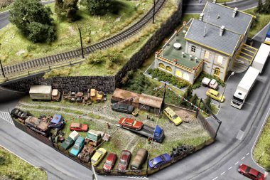 Küçük demiryolu modeli ayrıntı ile ikinci el Dükkanı