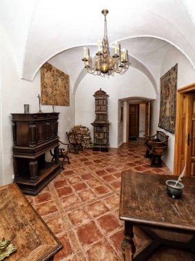 Radim Kale Seramik soba ile Rönesans iç 