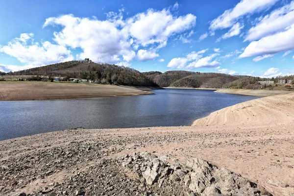 Panorama Met Losstaande Dam Vltava Rivier Met Heuvelachtige Bergen Bossen — Stockfoto