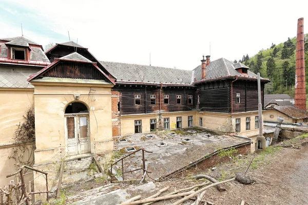 Grande Edificio Devastato Del Bagno Janske Koupele Con Pareti Mattoni — Foto Stock