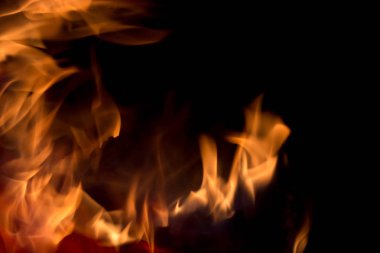 alev doku siyah arka plan üzerine