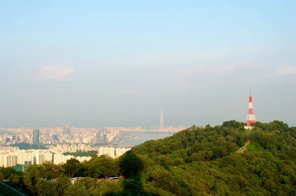 Σεούλ street θέα στην πόλη από την κορυφή το καλοκαίρι — Φωτογραφία Αρχείου
