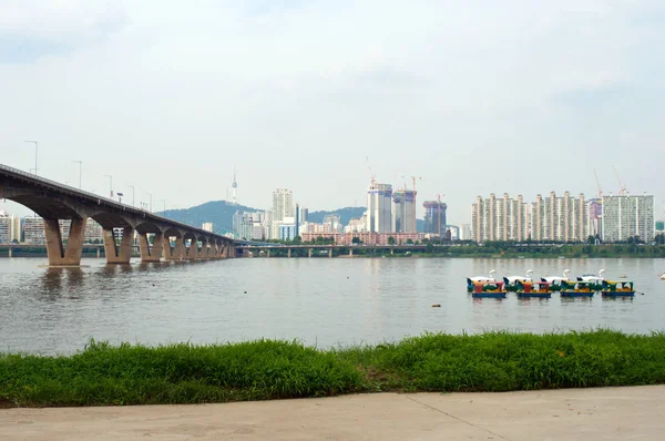 Seul Hang Gang river no verão — Fotografia de Stock