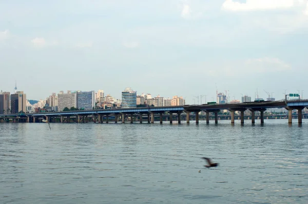 Hang river in Seoul in the evening