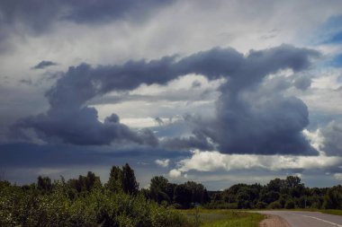 Dikdörtgen gök gürültülü gökyüzü manzarası