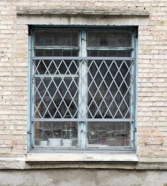 Balkon lu dairelerin bir konut bloğu duvarı