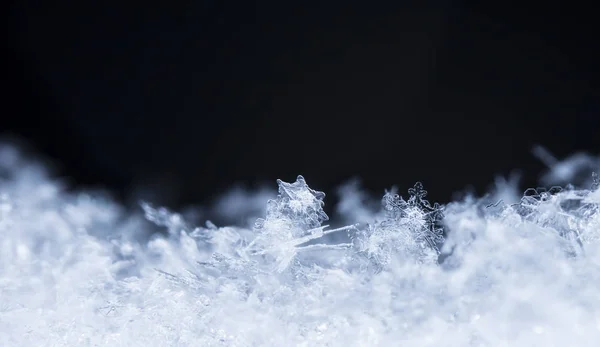 在雪上的雪花 这幅画是在温度的 — 图库照片