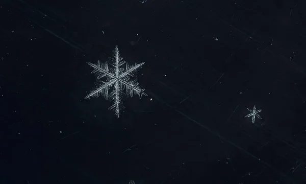 Schneeflocken Auf Schnee Das Bild Wird Bei Einer Temperatur Von — Stockfoto