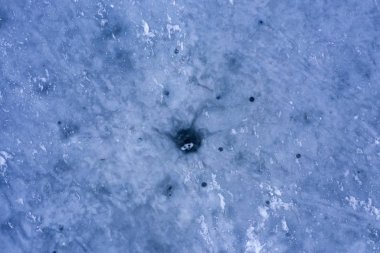 buz deliği, donmuş göl, havadan görünüm