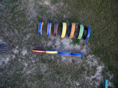 çocuk avlusu, yukarıdan görünümü