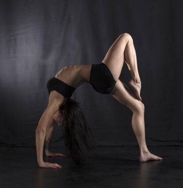 güzel atletik kız poz