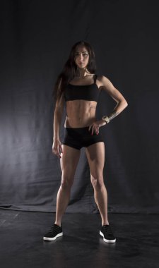 güzel atletik kız poz