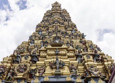 Hindu tapınağı, Hinduizm, seçici odak