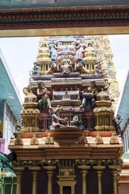 Hindu tapınağı, Hinduizm, seçici odak