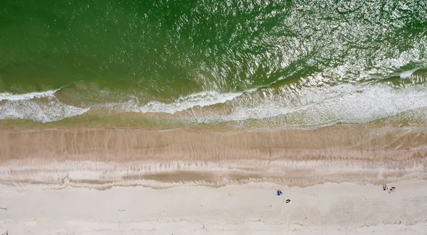 海とビーチ 上からの眺め — ストック写真