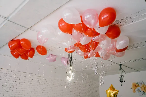 ᐈ Streamer Ceiling Decorations Stock Photos Royalty Free