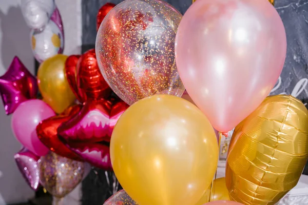 Pila Hermosos Globos Colores Concepto Cumpleaños — Foto de Stock