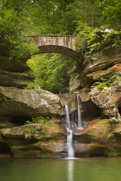 Upper Falls Waterfall Bridge Hocking Hills State Park Ohio Usa — Stock Photo, Image