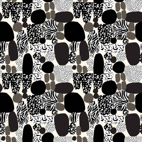 Fondo divertido abstracto. Diferentes formas geométricas con piel de animal, pinceladas grunge, textura de garabato — Foto de Stock