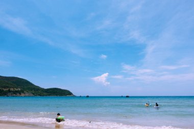 Güzel bir plaj arka plan. Lisanslı yüksek kaliteli ücretsiz stok görüntü güzel Beach. Deniz yaz aylarında ziyaret etmek için harika bir yerdir