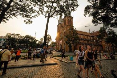 Ho Chi Minh City, Vietnam - 06, 2018: Notre Dame Katedrali (Vietnam dili: Nha Tho Duc Ba). Telif ücretsiz stok fotoğraf Notre-Dame Katedrali bazilika Saigon resmen Katedrali Basilica of Our Lady
