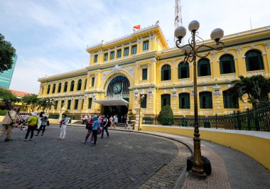Ho Chi Minh City, Vietnam - 06, 2018: Ho Chi Minh City Postane veya Saigon Merkez Postane stok fotoğraf. Yerel halkın ve turistik bir gezi postanede al