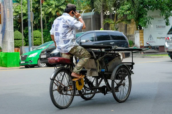 Chi Minh Wietnam Sie 2018 Cyclos Ulicy Oczekiwania Gości Wysokiej — Zdjęcie stockowe